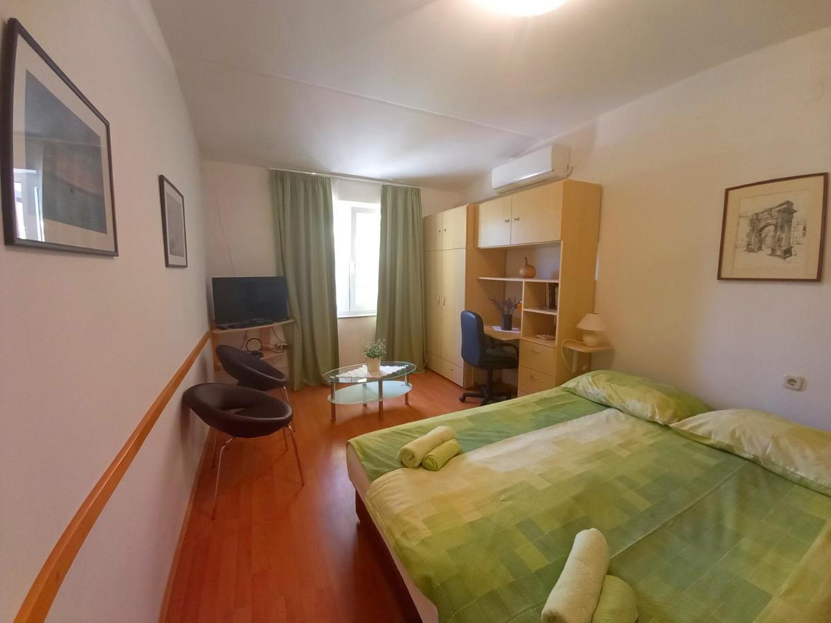 Holiday Apartments Ruzica, Pjescana Uvala Luaran gambar